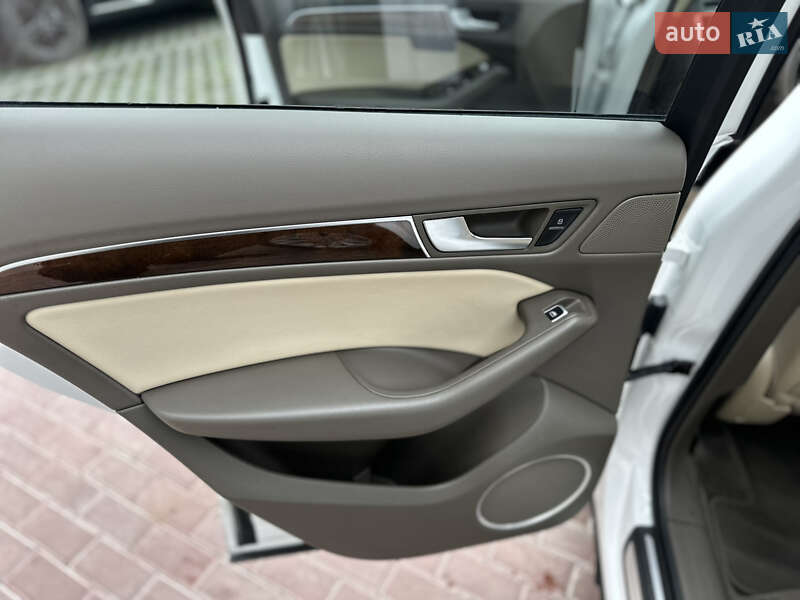 Внедорожник / Кроссовер Audi Q5 2015 в Ровно
