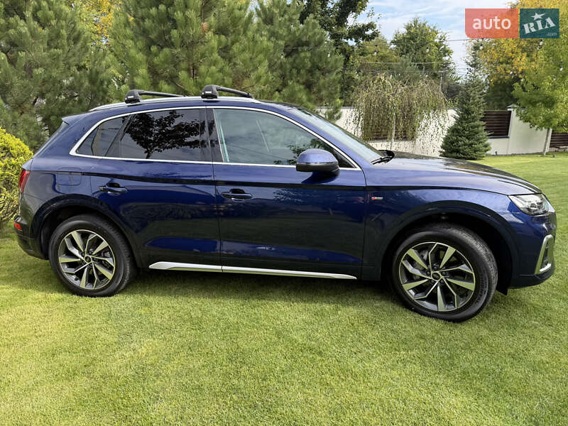 Позашляховик / Кросовер Audi Q5 2023 в Львові