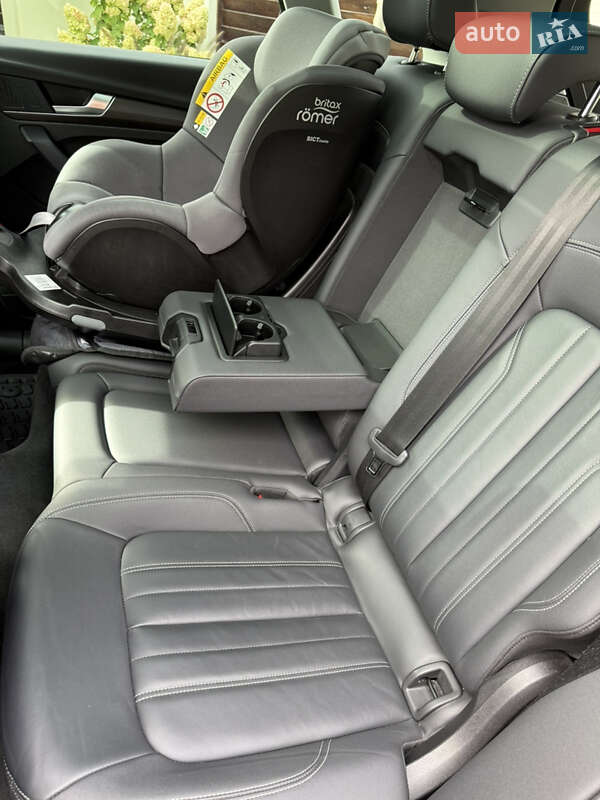 Позашляховик / Кросовер Audi Q5 2023 в Львові