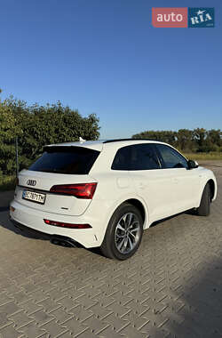 Внедорожник / Кроссовер Audi Q5 2021 в 