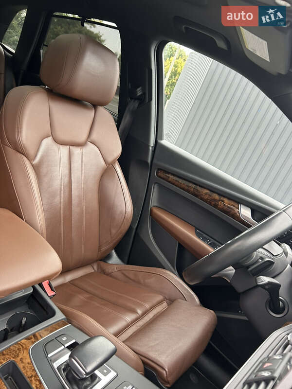 Позашляховик / Кросовер Audi Q5 2017 в Києві