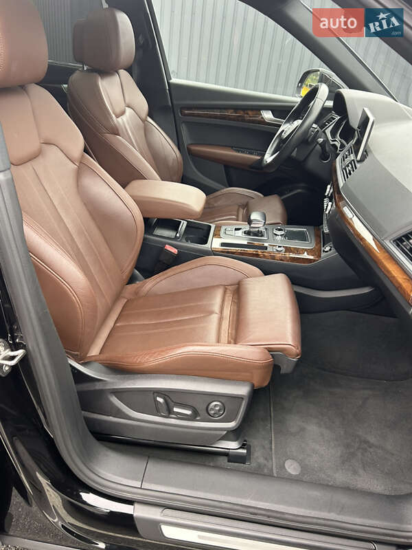 Позашляховик / Кросовер Audi Q5 2017 в Києві