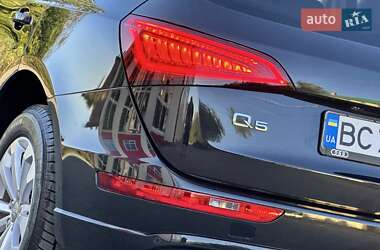 Внедорожник / Кроссовер Audi Q5 2012 в 