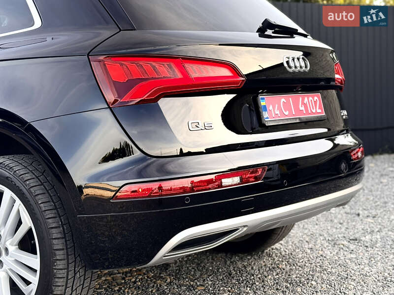 Позашляховик / Кросовер Audi Q5 2017 в Самборі