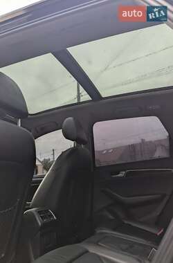 Внедорожник / Кроссовер Audi Q5 2010 в 