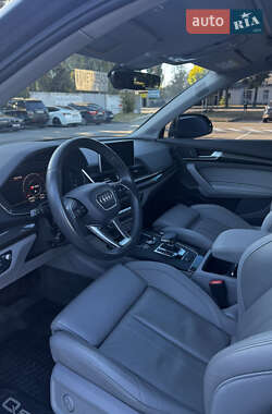 Внедорожник / Кроссовер Audi Q5 2019 в 