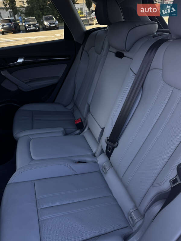 Внедорожник / Кроссовер Audi Q5 2019 в Киеве фото 25 Внедорожник / Кроссовер Audi Q5 2019 в Киеве