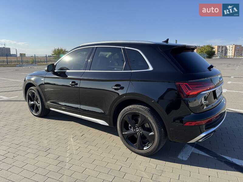 Внедорожник / Кроссовер Audi Q5 2022 в Одессе