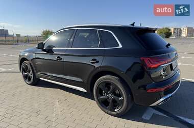 Внедорожник / Кроссовер Audi Q5 2022 в 