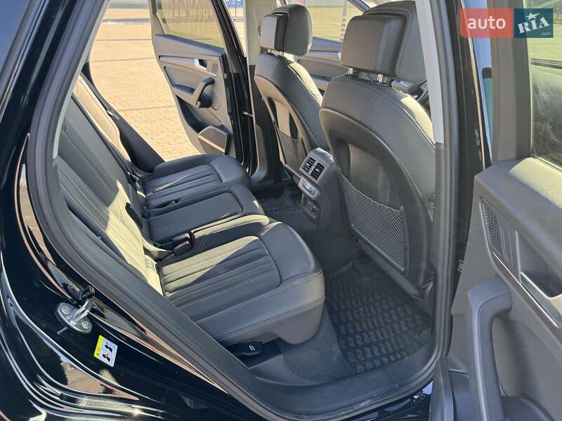 Внедорожник / Кроссовер Audi Q5 2022 в Одессе