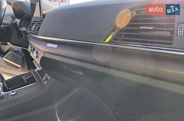 Внедорожник / Кроссовер Audi Q5 2022 в 