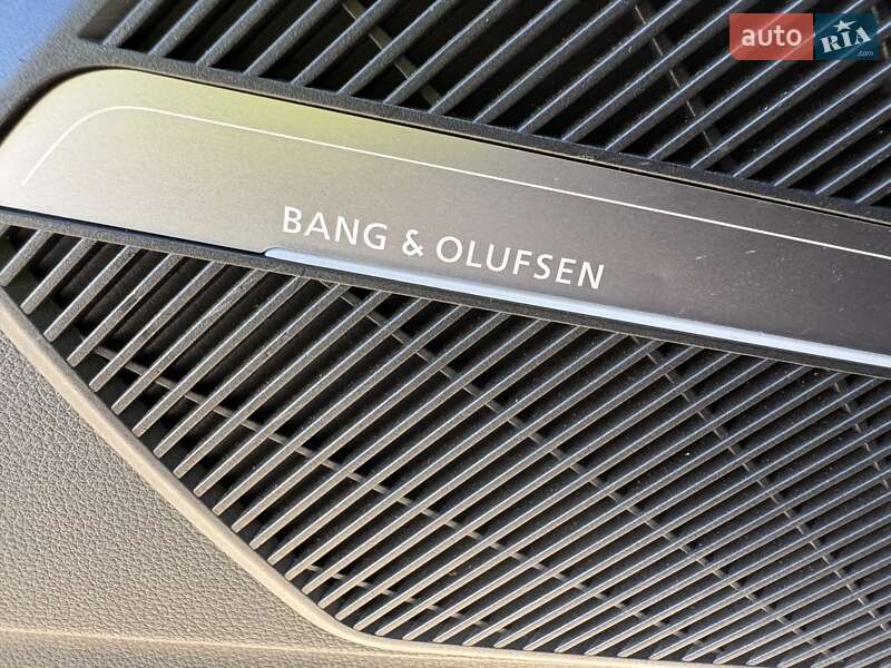 Внедорожник / Кроссовер Audi Q5 2022 в Одессе