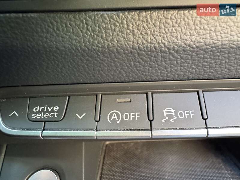 Внедорожник / Кроссовер Audi Q5 2022 в Одессе