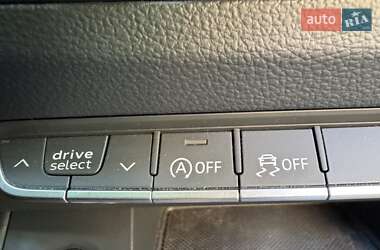 Внедорожник / Кроссовер Audi Q5 2022 в 