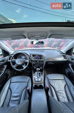 Внедорожник / Кроссовер Audi Q5 2016 в 