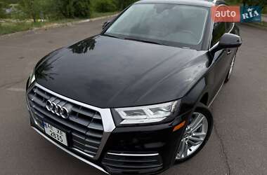 Позашляховик / Кросовер Audi Q5 2019 в 