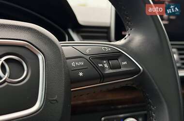 Позашляховик / Кросовер Audi Q5 2019 в 