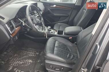 Внедорожник / Кроссовер Audi Q5 2017 в 