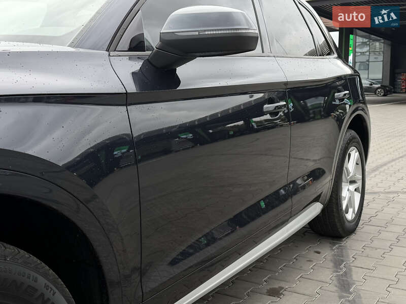 Внедорожник / Кроссовер Audi Q5 2017 в Луцке