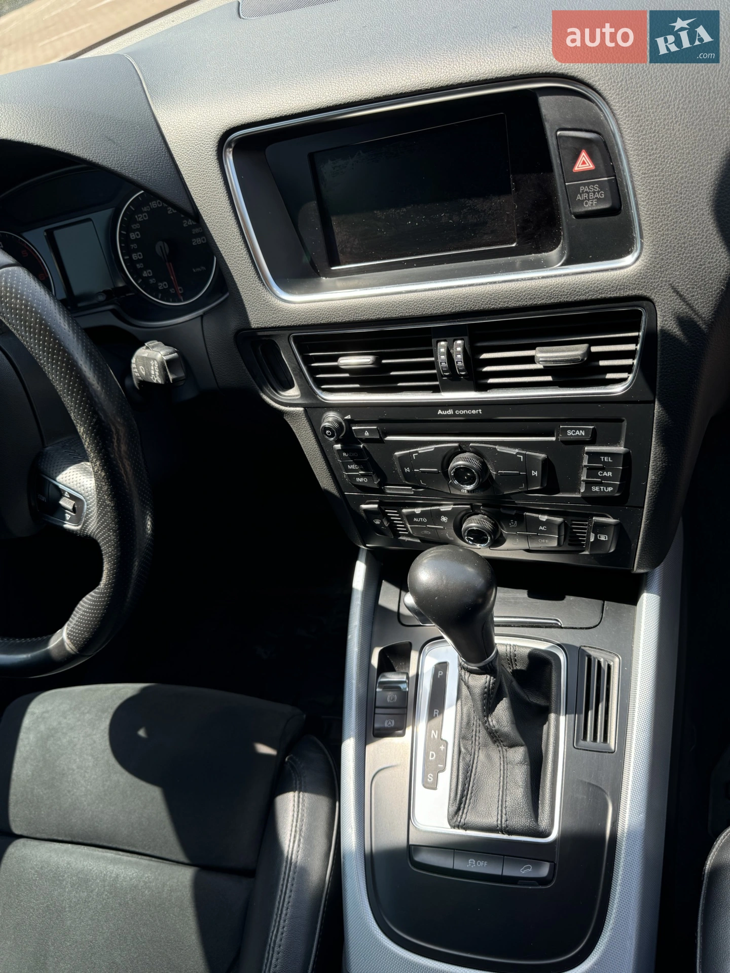 Audi Q5 2012 VIN WAUZZZ8R9CA066370 фото оголошення 14 з 21