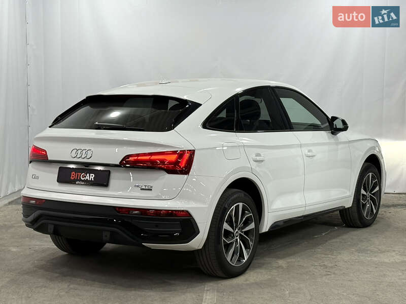 Внедорожник / Кроссовер Audi Q5 2021 в Одессе