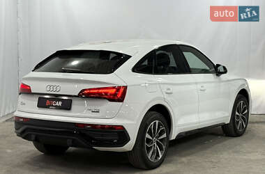 Внедорожник / Кроссовер Audi Q5 2021 в 