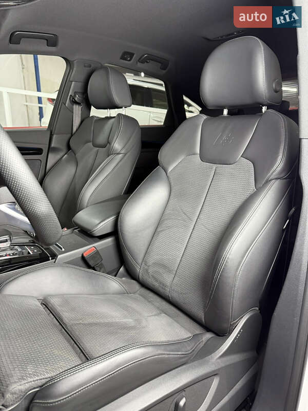 Внедорожник / Кроссовер Audi Q5 2021 в Одессе