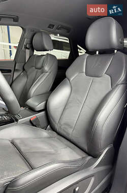Внедорожник / Кроссовер Audi Q5 2021 в 