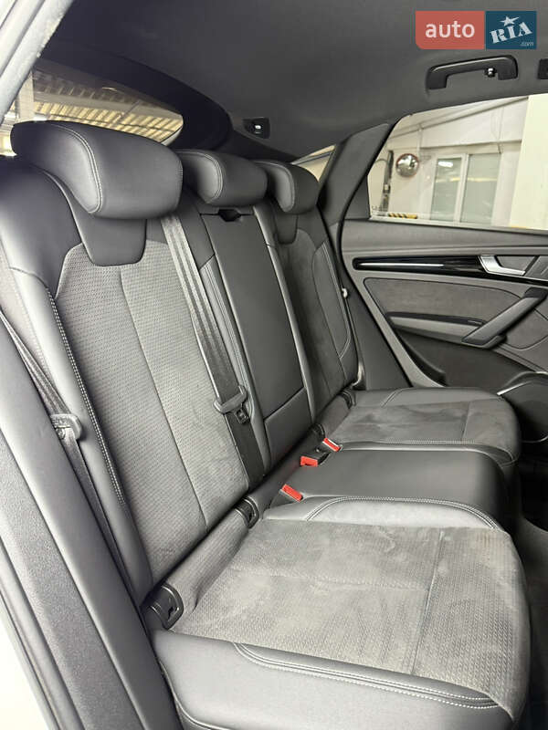 Внедорожник / Кроссовер Audi Q5 2021 в Одессе