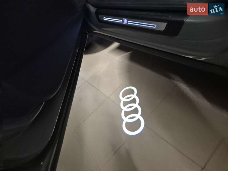 Внедорожник / Кроссовер Audi Q5 2022 в Дрогобыче