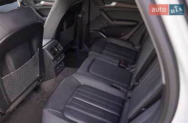 Внедорожник / Кроссовер Audi Q5 2021 в 