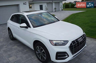 Внедорожник / Кроссовер Audi Q5 2021 в 