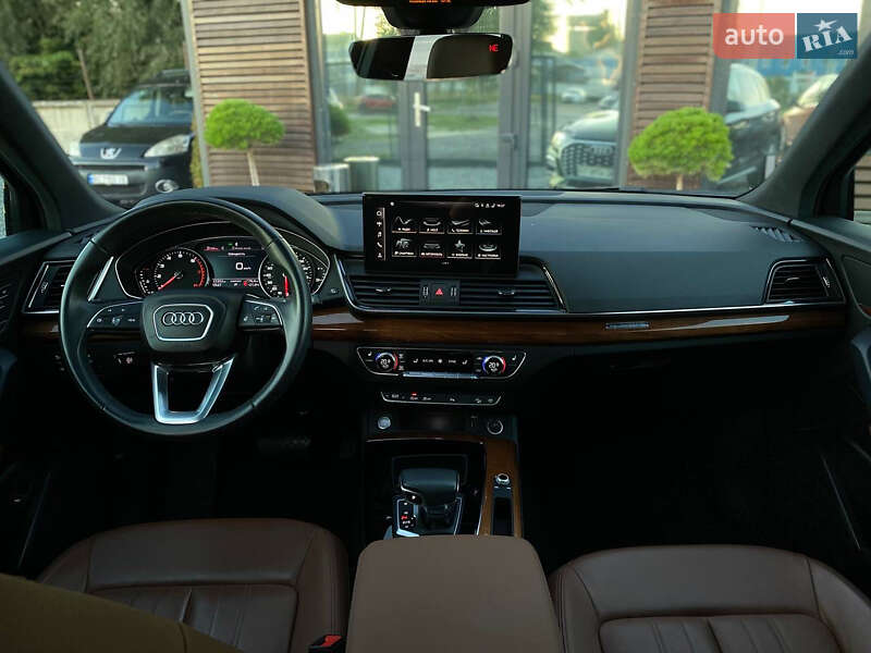 Позашляховик / Кросовер Audi Q5 2021 в Львові