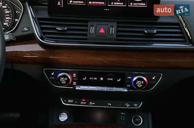 Внедорожник / Кроссовер Audi Q5 2021 в 
