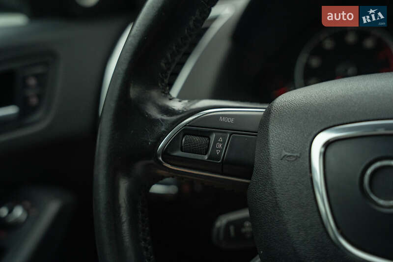 Позашляховик / Кросовер Audi Q5 2012 в Чернівцях