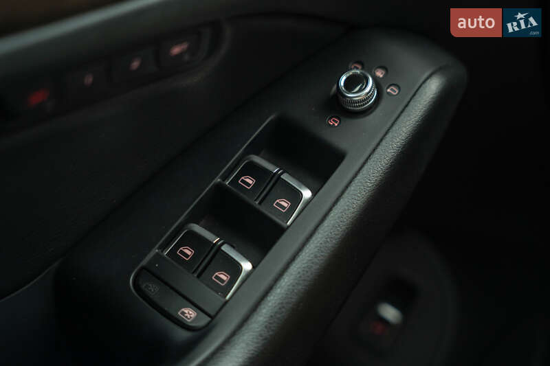 Позашляховик / Кросовер Audi Q5 2012 в Чернівцях