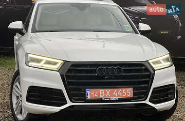 Позашляховик / Кросовер Audi Q5 2017 в 