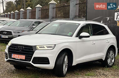 Позашляховик / Кросовер Audi Q5 2017 в 