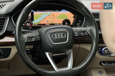 Позашляховик / Кросовер Audi Q5 2017 в 