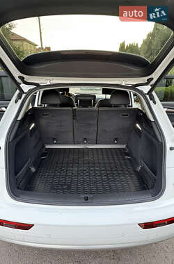 Внедорожник / Кроссовер Audi Q5 2020 в 