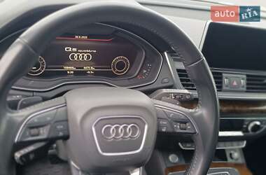 Внедорожник / Кроссовер Audi Q5 2017 в 