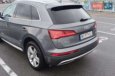 Внедорожник / Кроссовер Audi Q5 2017 в 