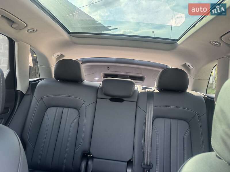 Позашляховик / Кросовер Audi Q5 2021 в Києві