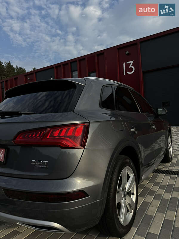 Позашляховик / Кросовер Audi Q5 2018 в Львові
