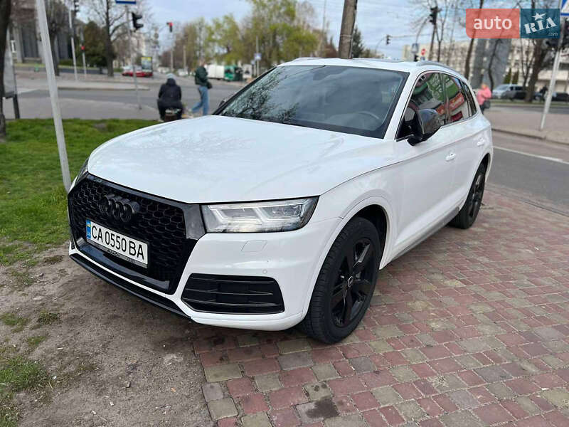 Позашляховик / Кросовер Audi Q5 2019 в Черкасах