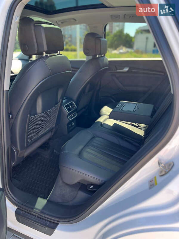 Позашляховик / Кросовер Audi Q5 2019 в Черкасах