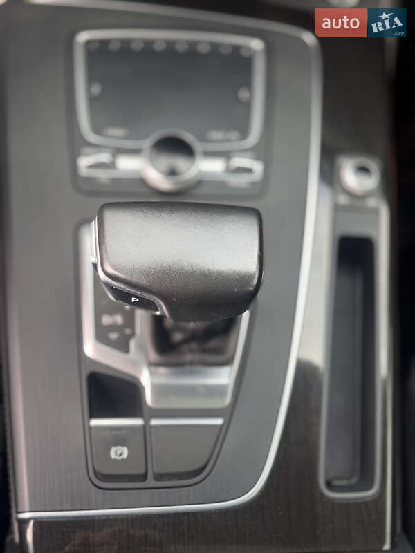 Внедорожник / Кроссовер Audi Q5 2018 в Львове