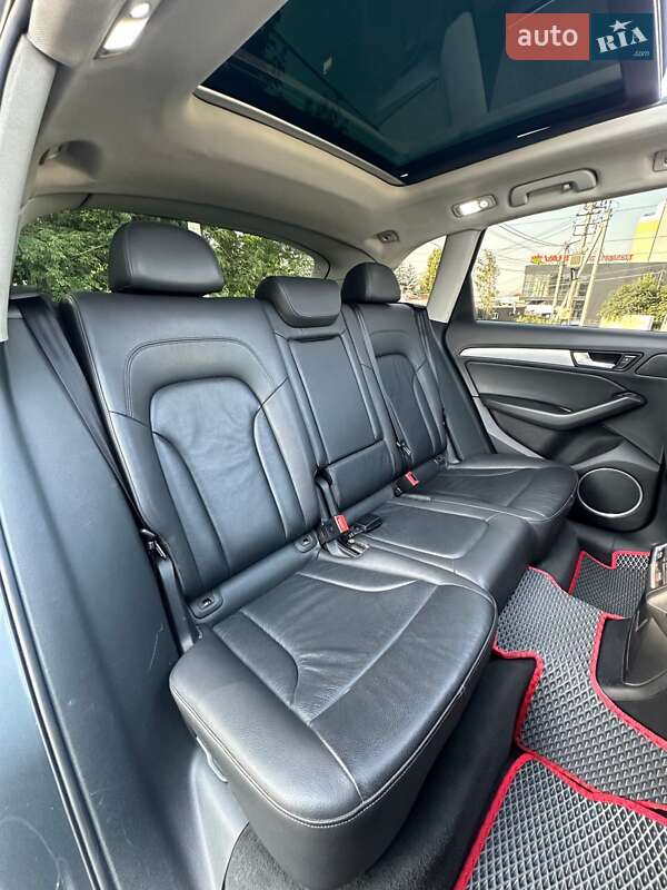 Внедорожник / Кроссовер Audi Q5 2015 в Белогородке