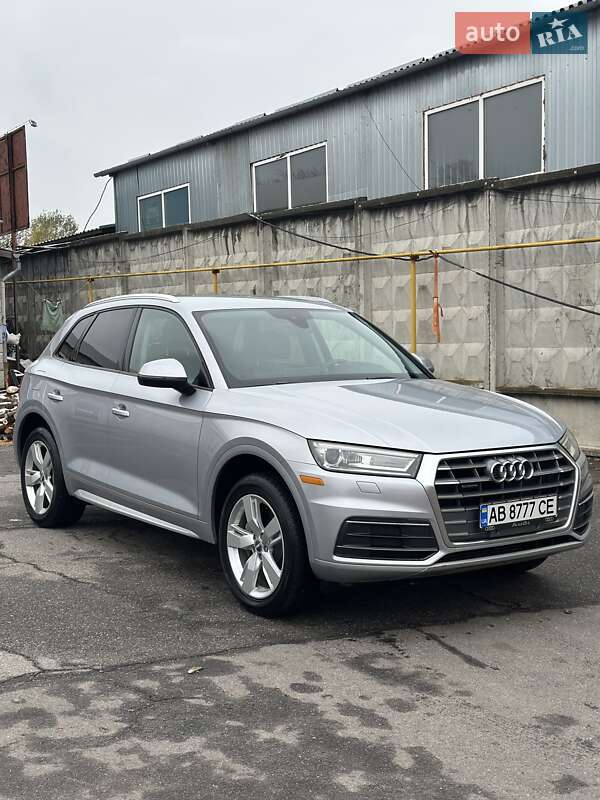 Внедорожник / Кроссовер Audi Q5 2017 в Виннице