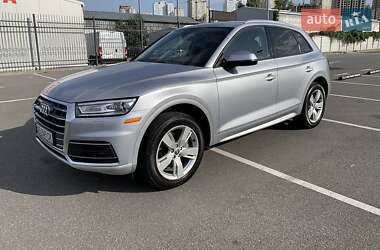 Внедорожник / Кроссовер Audi Q5 2018 в Ивано-Франковске